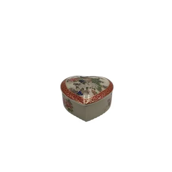 Vintage Satsuma Japan‎ Heart-Shaped Trinket Box Peacock & Floral Design - Picture 2 of 7